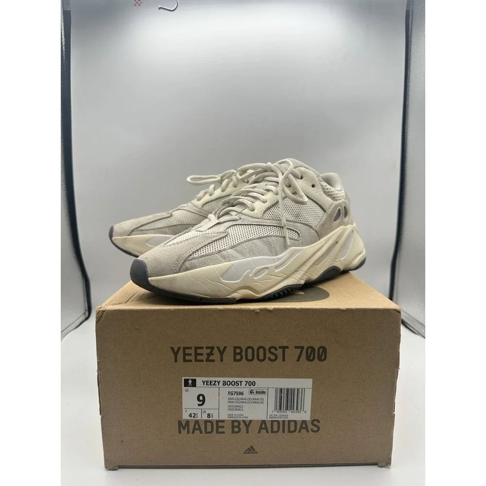 adidas Yeezy Boost 700 Analog EG7596 Men's Size 9 Sneakers w/ Box